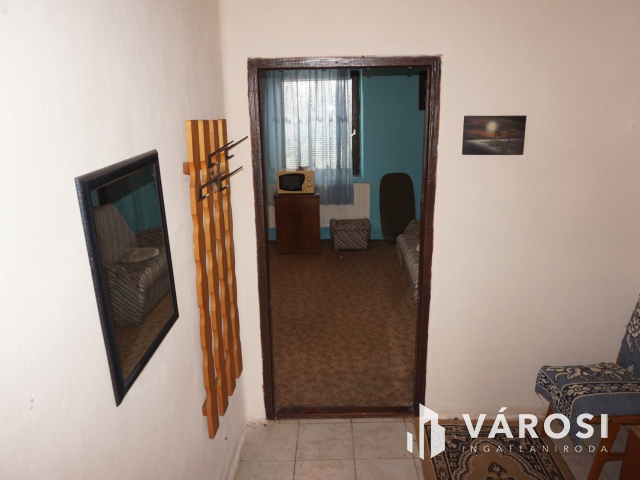 Tanya eladó Szanazug közelében