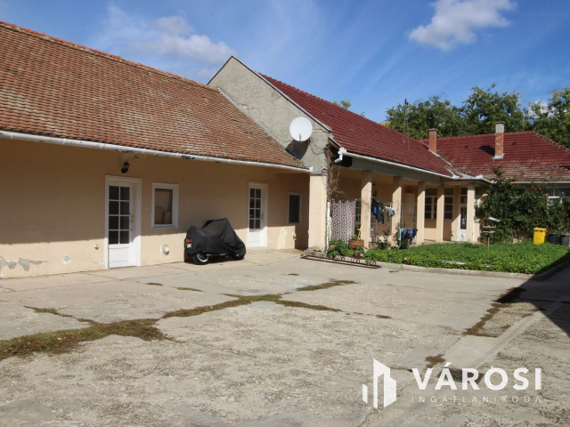 Apartmanház Békéscsaba belvárosában eladó!