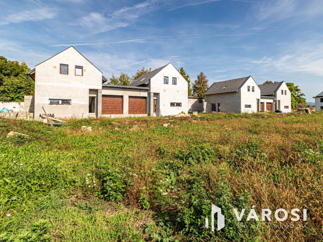 Modern új otthon Keszthelyen - d