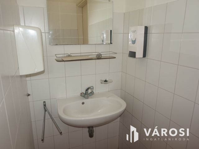 Fiatalos irodaház hosszú távra kiadó!