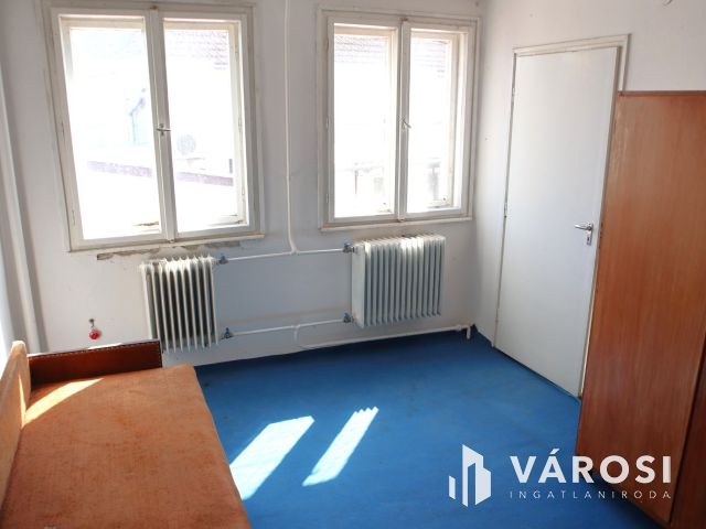 Többlakásos társasháznak kiváló alap 29,9MFt-ért