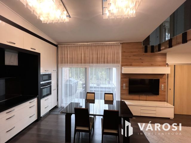 Álomszép luxusotthon, bútorozva eladó