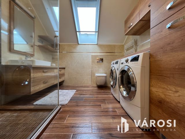 Álomszép luxusotthon, bútorozva eladó