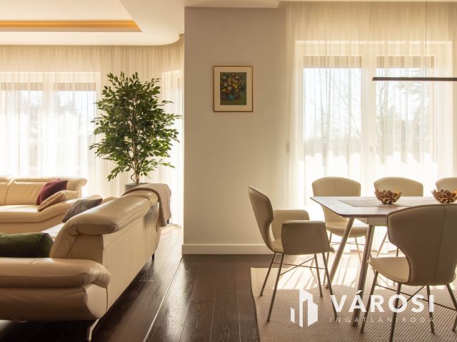 Mediterrán luxusvilla Érd Fenyves-Parkvárosban