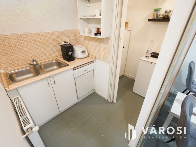 Bevezetett szépségszalon vendégkörrel remek helyen!