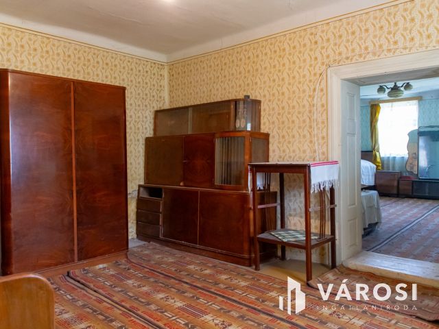 Dávodon tornácos sváb ház eladó