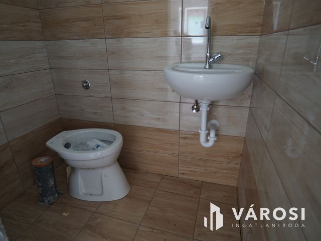 Csurgón, modern belső elosztású, felújított családi ház!