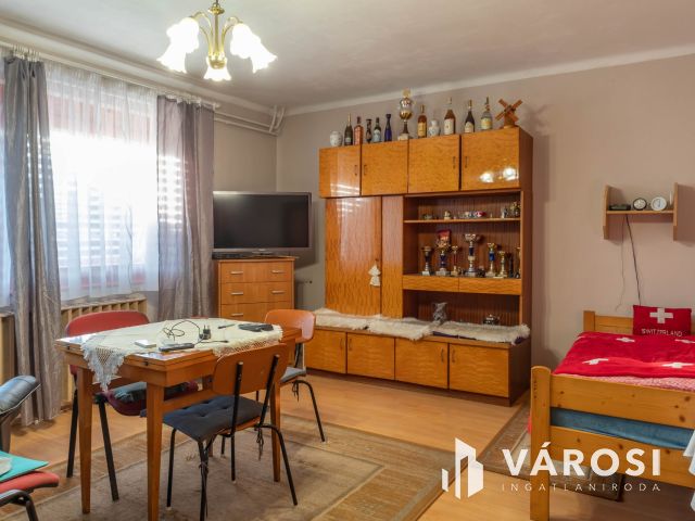 Stílusos, felújított családi ház Orosházán