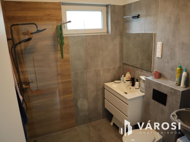 Új építésű családi ház eladó Siófok-Sóstón