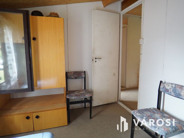 Cserfői hegyen lakható hétvégi ház