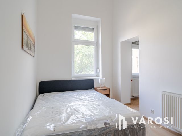 Kétlakásos kulcsrakész befektetés Reök-palotával szemben!