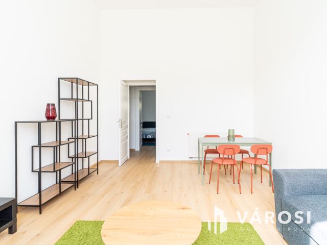 Kétlakásos kulcsrakész befektetés Reök-palotával szemben!