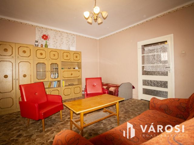 Tégla családi ház Nagybánhegyesen