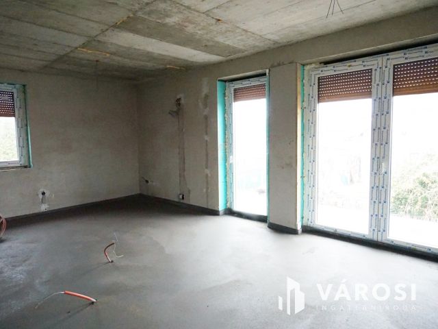 Gyál csendes utcájában 4 hálós új építésű ikerfél eladó