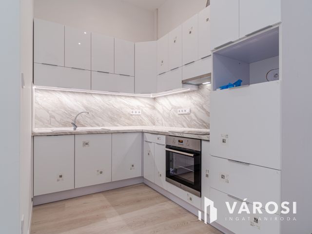 Akár lakni akár befektetni Vásárhely belvárosában 03