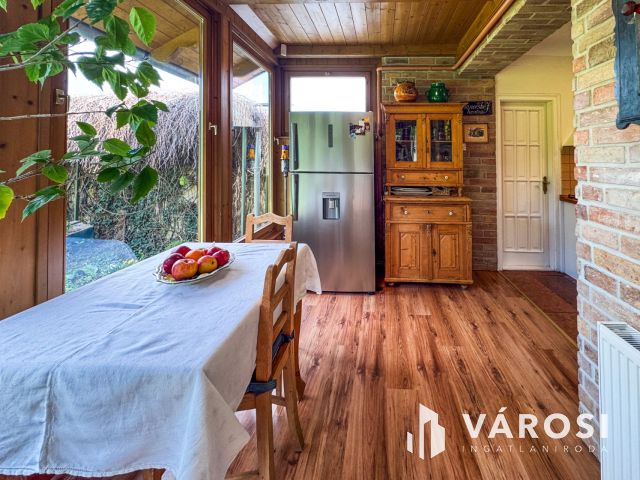 Tágas, napfényes ház Gyula legszebb utcájában