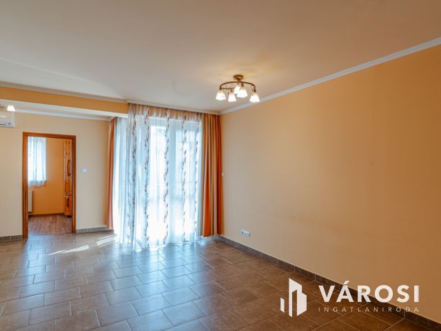 Nagyon kultúrált 3 szobás lakás az Ősz utcában Kiadó