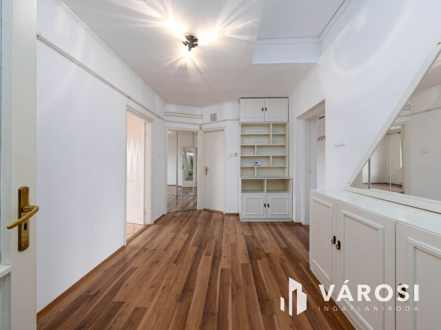 Belső 2 szint vagy 2 külön lakás